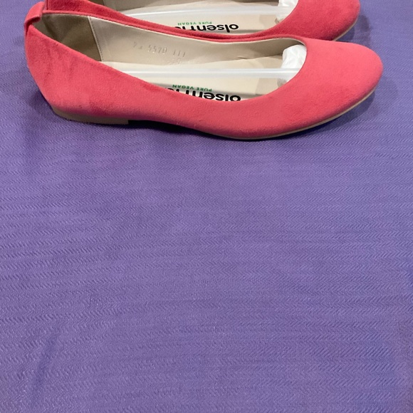 Olsen Haus Pure Vegan Coral Color Flats, Size 9 - Picture 2 of 4